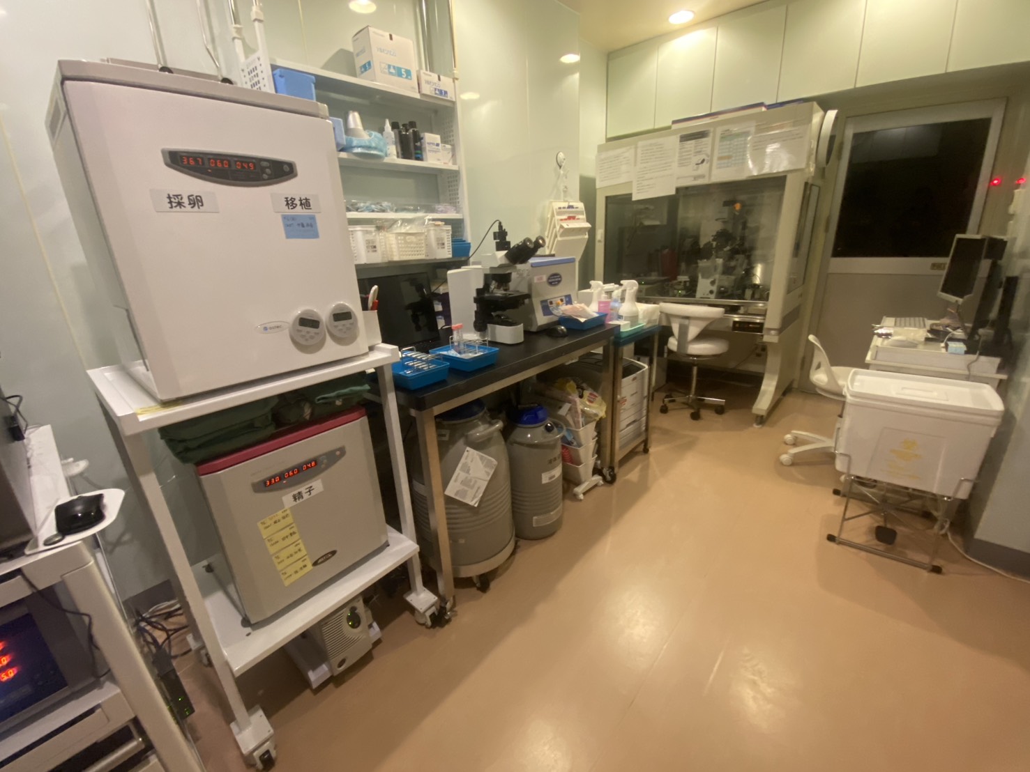 培養室設備